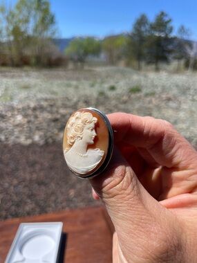 Vintage Cameo Brooch Pendant Shell Cameo Lady Portrait Oval sterling silver